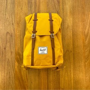 NEW Herschel Retreat Backpack - 19.5L - Harvest Gold
